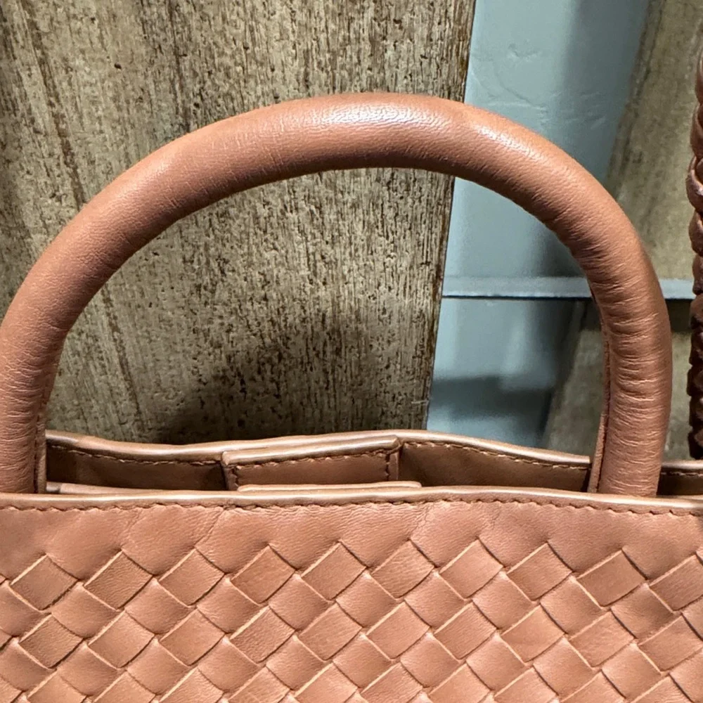 Quince Italian Leather Tan Woven Tote Bag - Picture 6 of 9